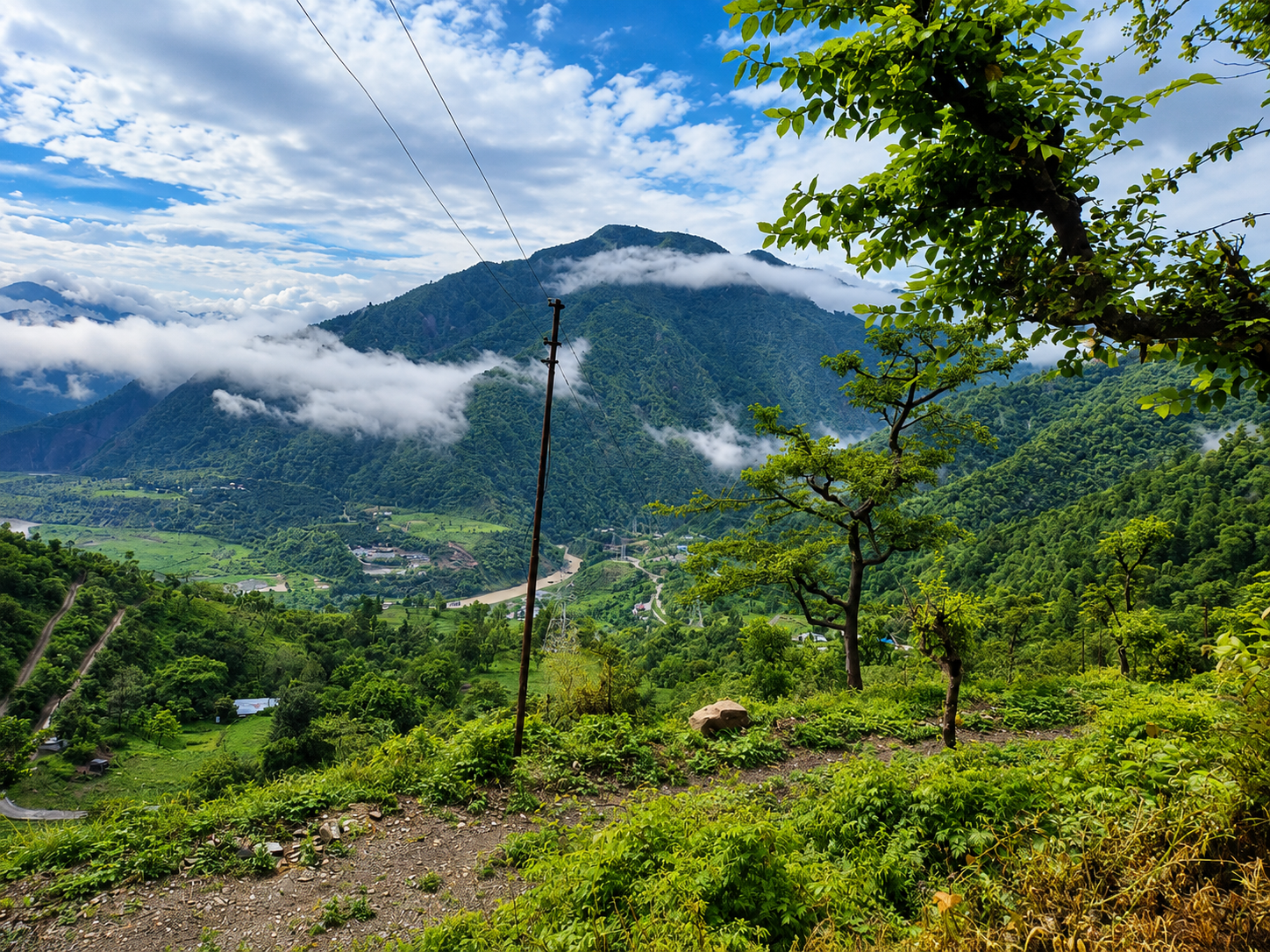 Panoramic mountain ranges surrounding the gated community site